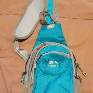 Great condition.  Like new. 3 compartments